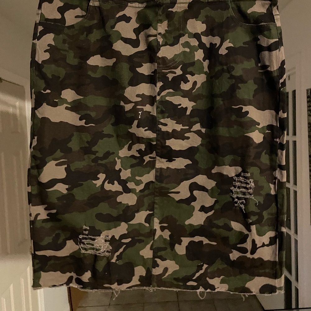 Camouflage skirt